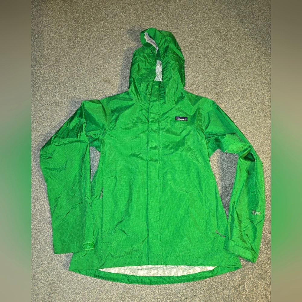 Patagonia Vibrant Green Women's Ski Jacket